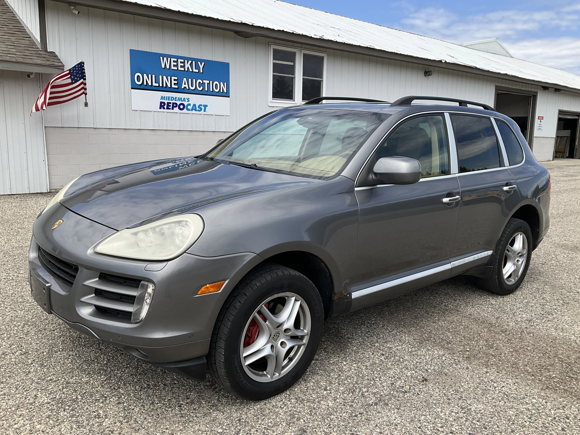 USED 2010 PORSCHE CAYENNE