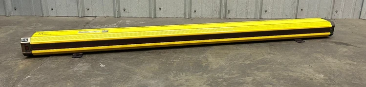 Used STI MG46SR-30-1390-R-A1 Light Curtains & Grids | Industrial Parts R Us Inc. #360781