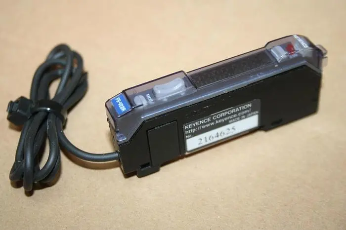 Used KEYENCE CORP FS-V22R Sensors Michigan US | Ideal Machinery #594048