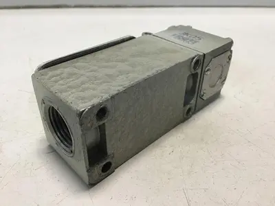 USED TELEMECANIQUE C2JK05