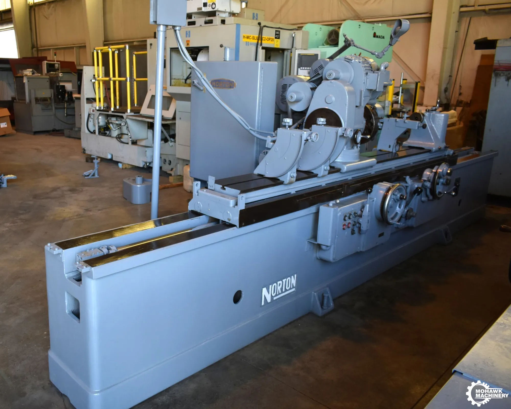 18” x 72” NORTON “U4” UNIVERSAL HYDRAULIC CYLINDRICAL GRINDER