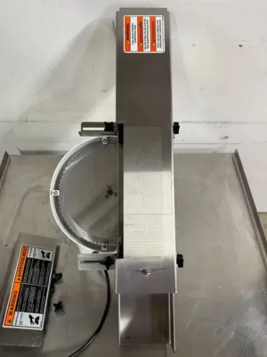 182-0199 2014 Oliver 702-N Bagel Slicer