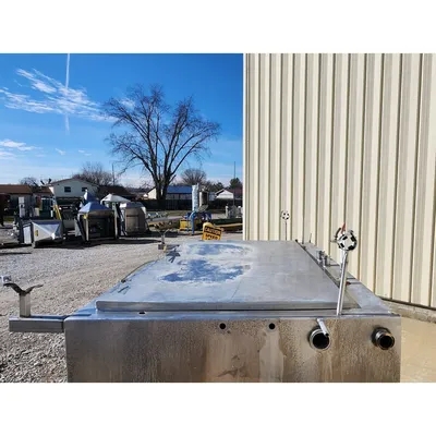 Used Dual Chamber Stainless Steel Liquid Holding Tank - 670 Gallon Cap.