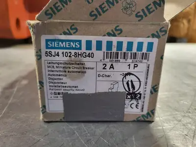 NEW SIEMENS 5SJ4102-8HG40