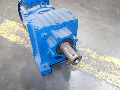 USED SEW EURODRIVE R27 DRS71S4