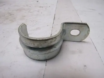1" EMT Heavy Wall Conduit One Hole Clamp Lot of 60