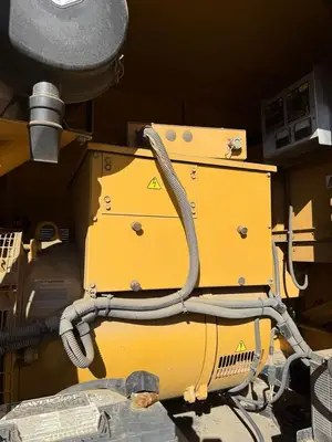 USED 2005 OLYMPIAN D200P4
