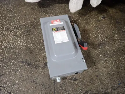 USED SQUARE D HU362