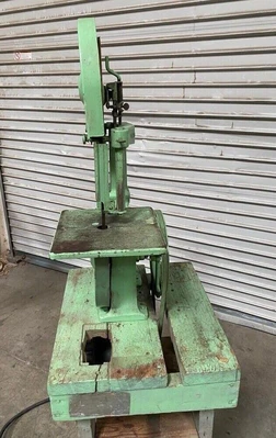 Oliver 116-D Vertical Band Saws | Amiron Machinery (6)