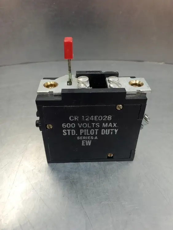 Used GENERAL ELECTRIC CR124E028 Relays & Switches | Palmetto Automation #1155037