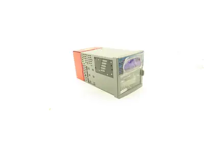 Foxboro 763RNA Chart Recorder 110-240VAC 50/60Hz 1ph