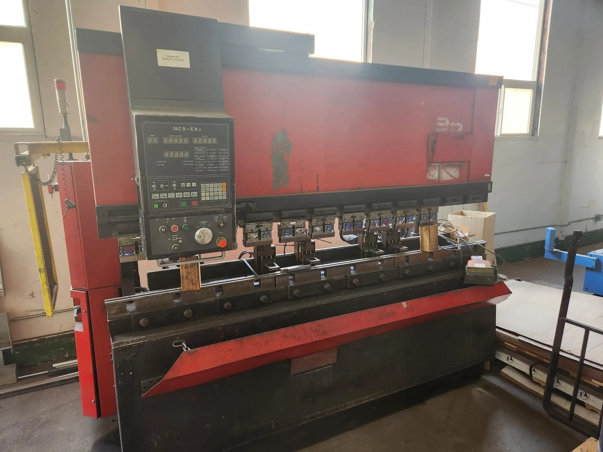 USED 1996 AMADA FBD-8025E