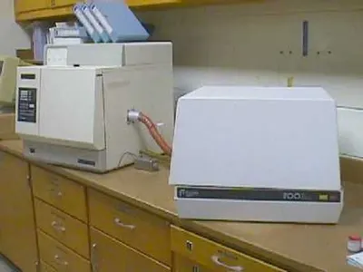 Used THERMO FISHER SCIENTIFIC MOD PUMP SERIAL# S5908162 GC Systems Texas US | Bamko Surplus Process Equipment #936228