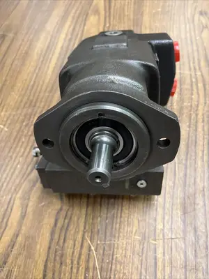 USED OIL GEAR PVW06-RDAY-CN-NN-TK-CP