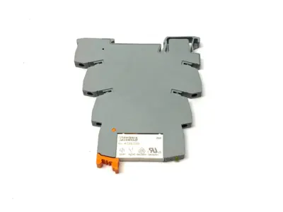 Used PHOENIX CONTACT PLUG-IN RELAY BASE W/ RELAY Relays & Switches | Maverick Industrial Sales #1108308