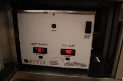 Used 2025 _UNKNOWN_ NUMBER: Heated Cabinets & Displays Michigan US | Grocery Equipment Sales #1456402