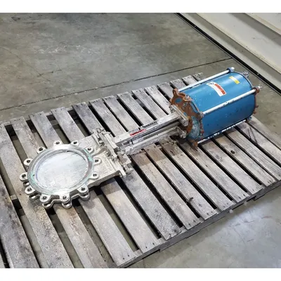 USED DEZURIK KCB