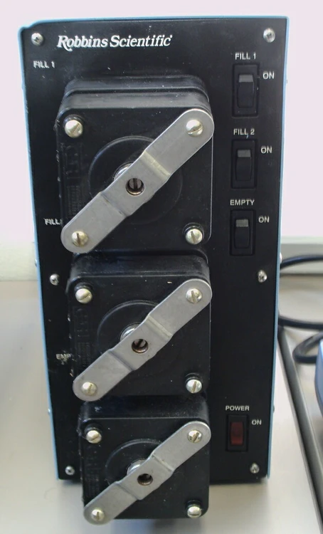 Used ROBBINS SCIENTIFIC _UNKNOWN_ Pumps (peristaltic) California US | Biotech Equipment Sales #1464429