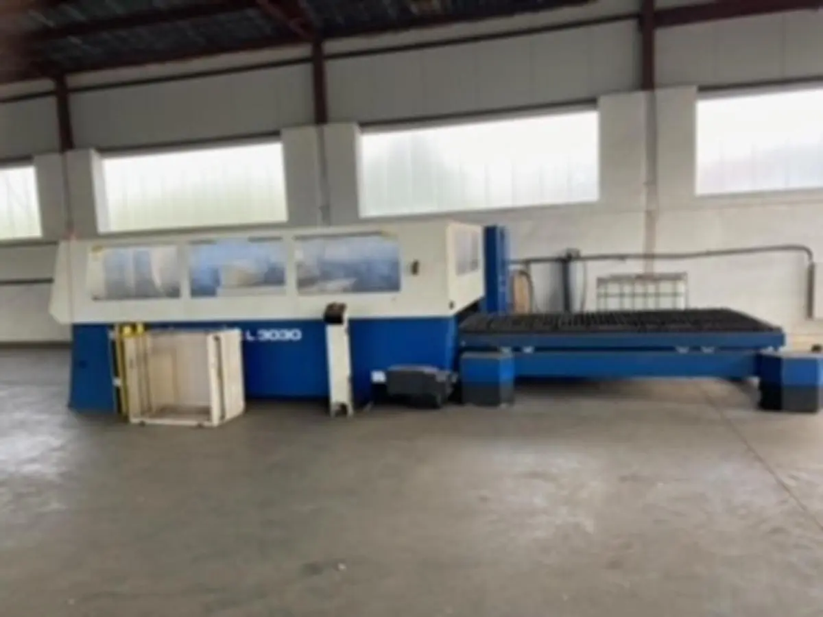 Used 2001 TRUMPF TRUMATIC L 3030 Laser Cutters CZ | Amaron s.r.o. #1056647