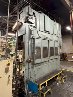 1984 MINSTER PM3-300-84 Straight Side Double Crank Press | Universal Press & Machinery (UPM) (4)