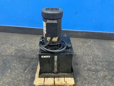 Used CHIEF _UNKNOWN_ Pumps Ohio US | HGR 24 #1506874