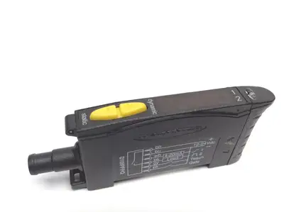 Used Banner Engineering D10IPFPQ Photoelectric Sensors Michigan US | Maverick Industrial Sales #1395818