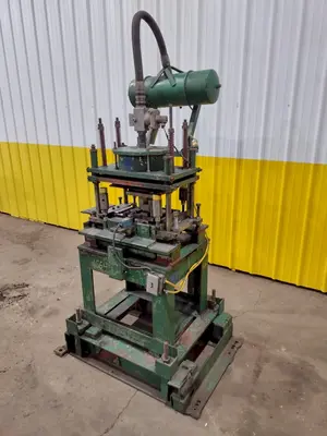 7 TON PNEUPOWER AIRAM PNEUMATIC CUTOFF PRESS: STOCK #19532