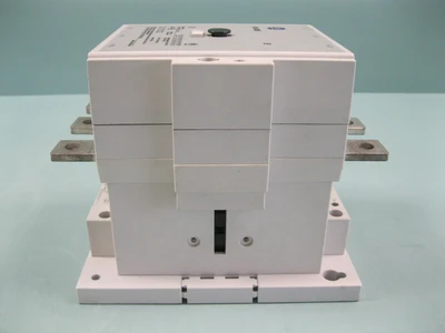 USED Allen-Bradley 100-D300