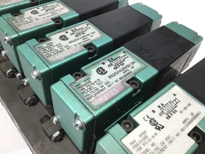 Numatics 082SA425M019M Spool Valve Solenoid Operated Max Press 150PSIG AIR