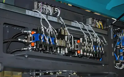 KDM 615