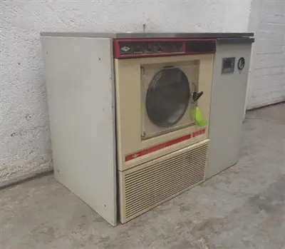 Virtis model FM 12XL Lyophilizer