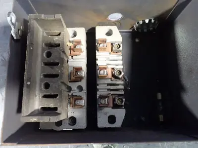 USED SQUARE D SD9351