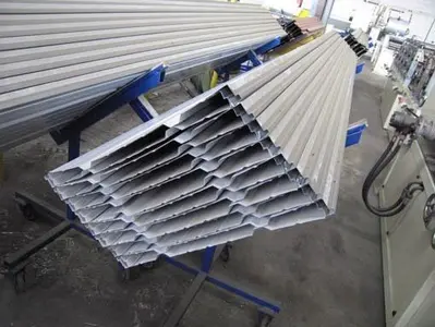 USED JENSEN - ROLLFORMING - SANDWICHPANEL FOR INDUSTR. SECTIONAL GATES