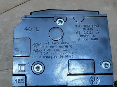 USED SQUARE D QOB330