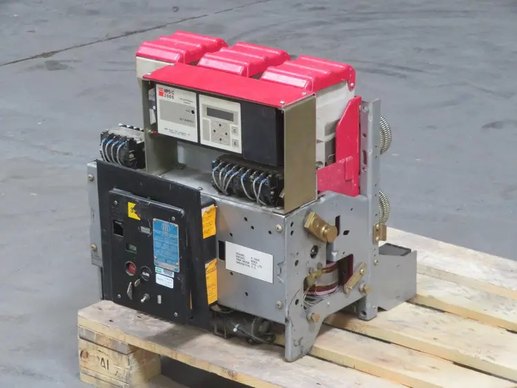 Used ITE K-2000 Circuit Breakers Texas US | Aucto #1308397