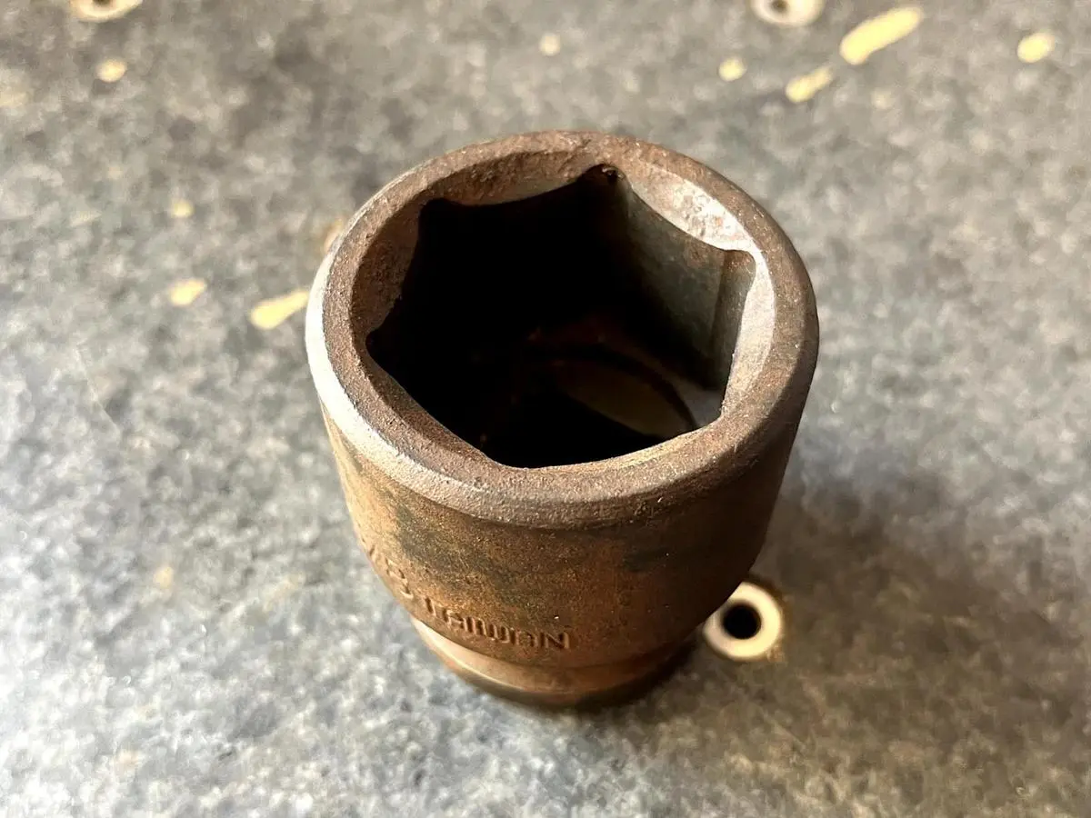 CR-V 1 3/8” Socket 6-point 3/4” drive