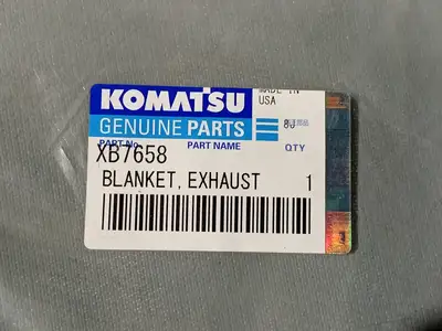 NEW KOMATSU XB7658