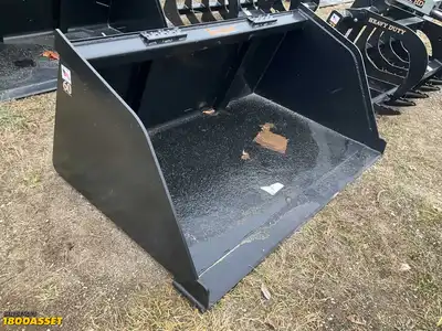 New Tomahawk 60” snow/mulch skid steer bucket, welded on high carbon cutting edge, skid steer...