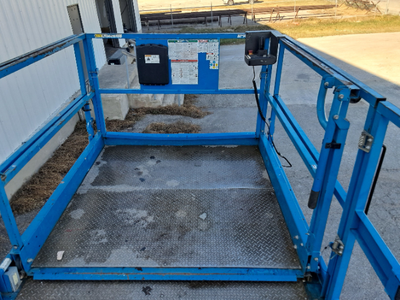 Used 2017 Genie GS-5390 RT Scissor Lifters Texas US | Stack Equipment #1550316