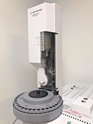 Used Agilent 6850 GC - 6850 Autosample Miscellaneous Laboratory Equipment California US | CAL-L Enterprises #1459485