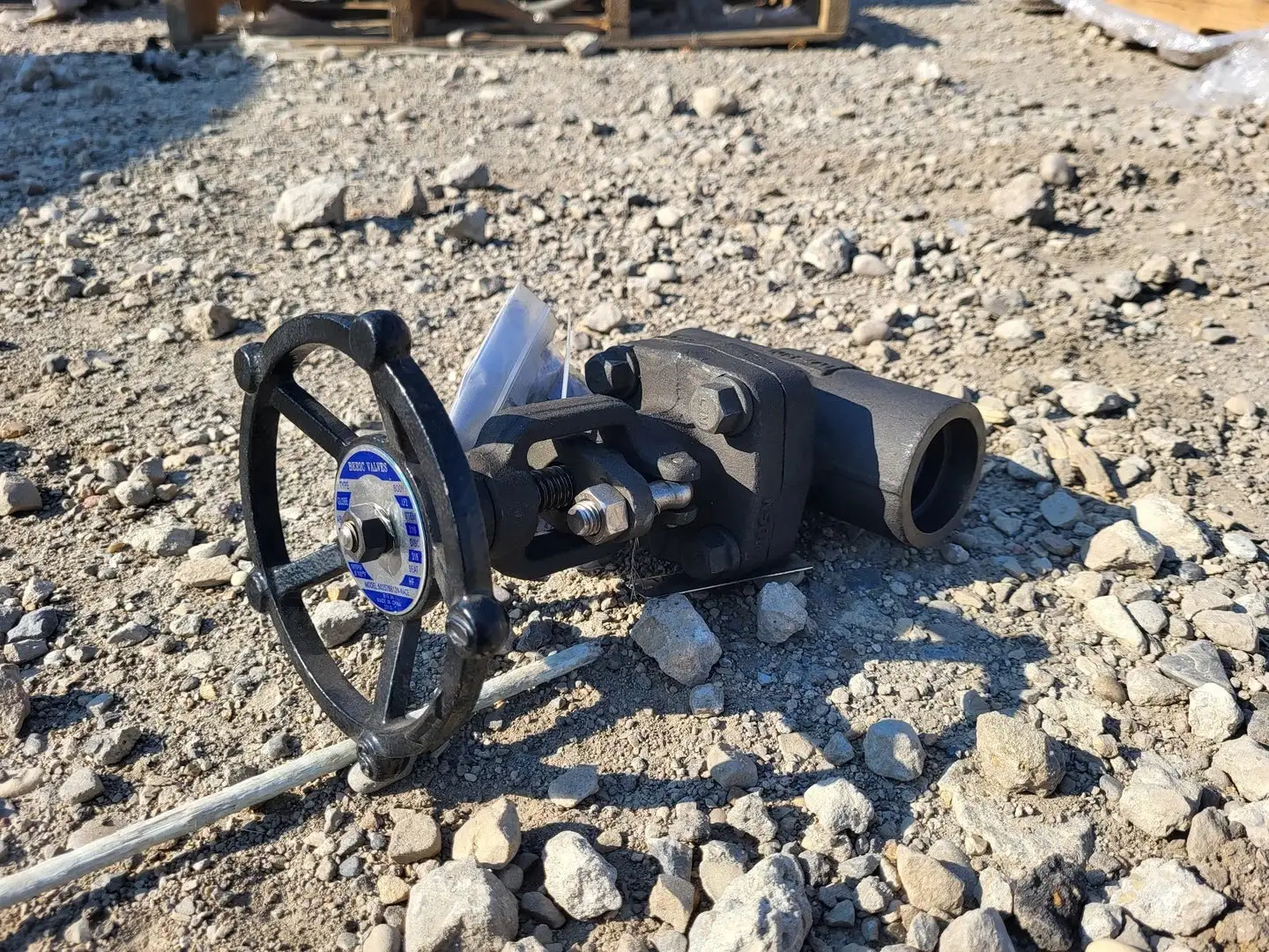 NEW 2013 BERIC VALVES 502S78B12N-NACE