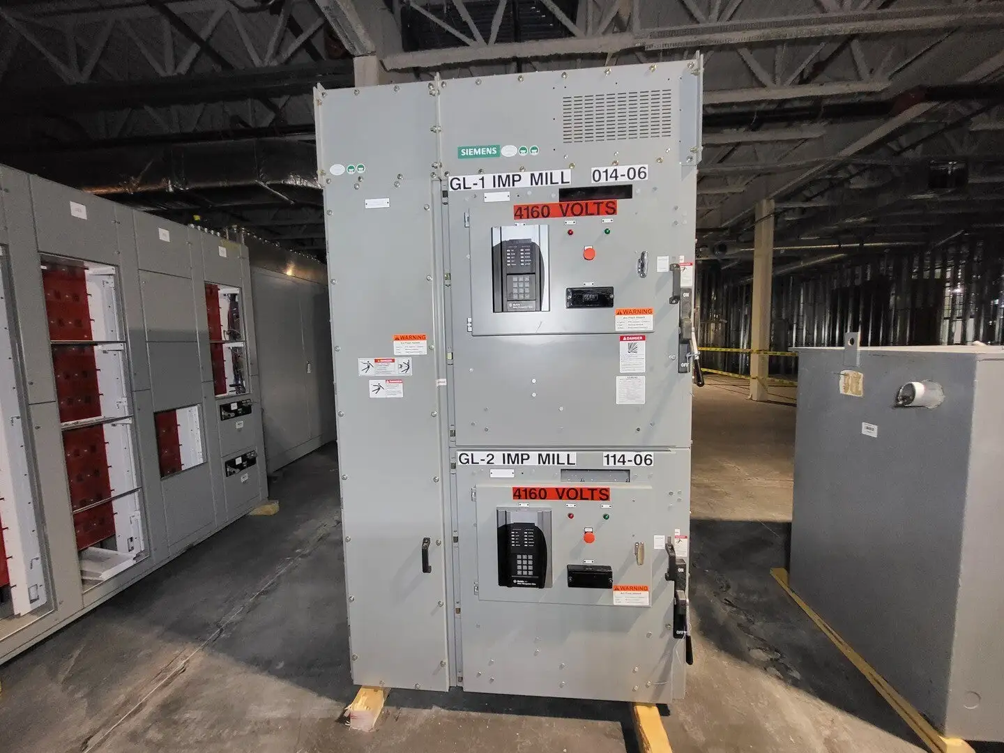 Siemens 4160 Volt MCC 400 amp each/1250 hp Vac contactors
