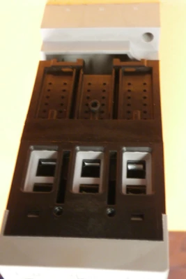 USED Allen-Bradley 140M-F8E-C32  + 100-C37