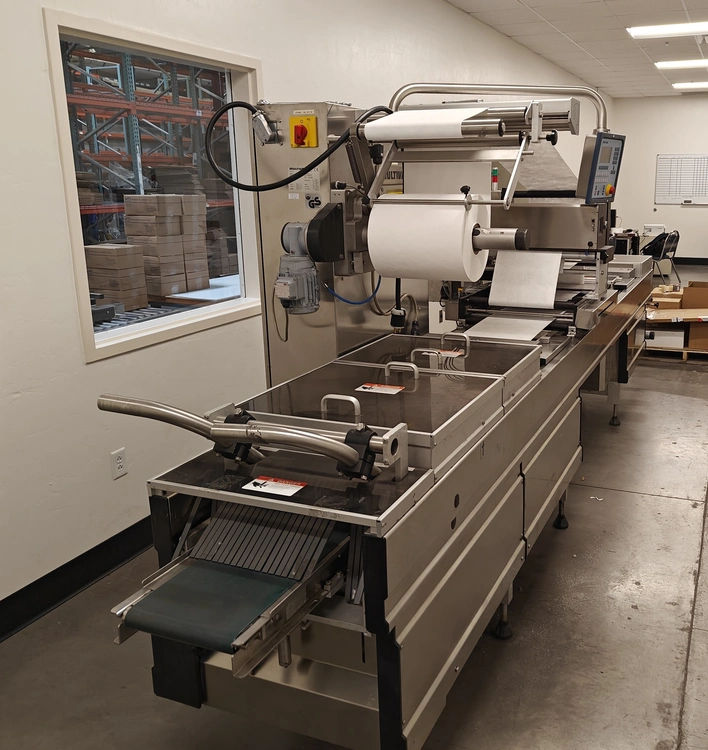 Used 2001 MULTIVAC R230 Thermoforming Machines Illinois US | M&M Equipment Corp. #1145244