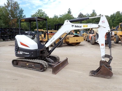 Used 2017 BOBCAT E32I Crawler Excavators - Mini Massachusetts US | Brookside Equipment Sales #1444136