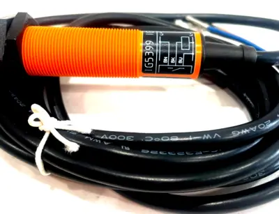 NEW IFM EFECTOR IG-3005-BPKG-IG5399 PROXIMITY SWITCH IG3005BPKG IG5399