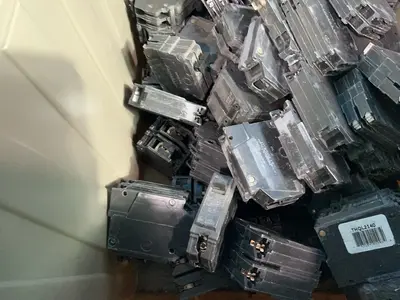 Used ABB, GENERAL ELECTRIC _UNKNOWN_ Circuit Breakers Ohio US | HGR 24 #1291840