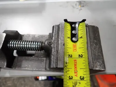 2 1/2" Vise