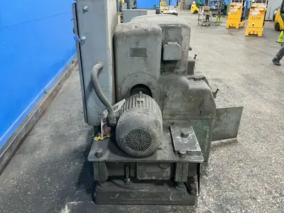 Used 1957 MONARCH MACHINE TOOL CO. 131 Engine Lathes Ohio US | HGR 24 #1425323