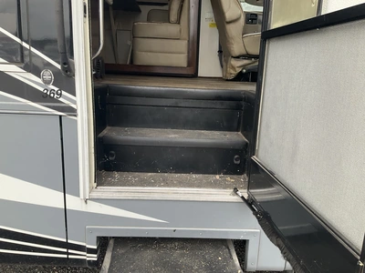 Used 2017 GEORGETOWN 369DS Campers, Caravans, Motorhomes Michigan US | Miedema Asset Management Group #1330163